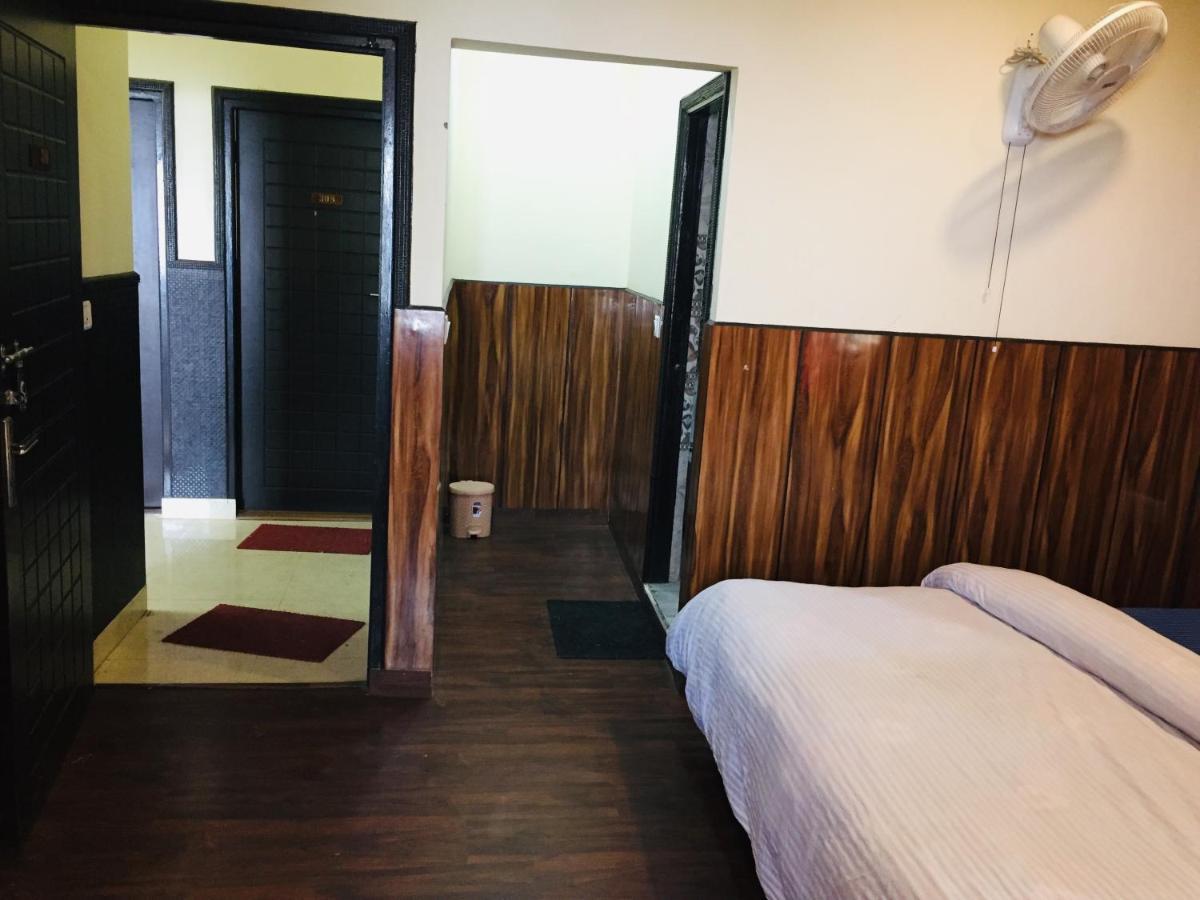 Hotel Prem G, Масурі Екстер'єр фото