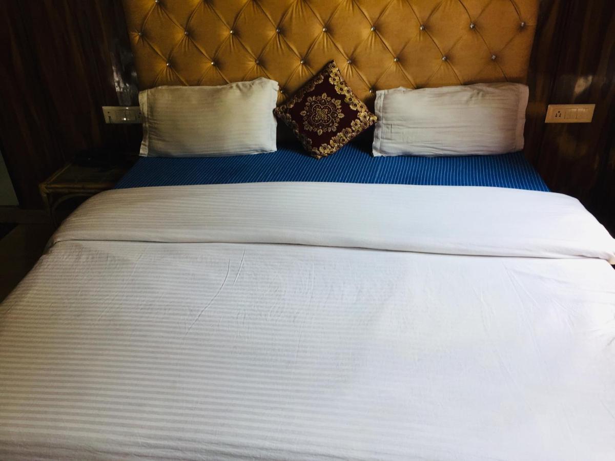 Hotel Prem G, Масурі Екстер'єр фото