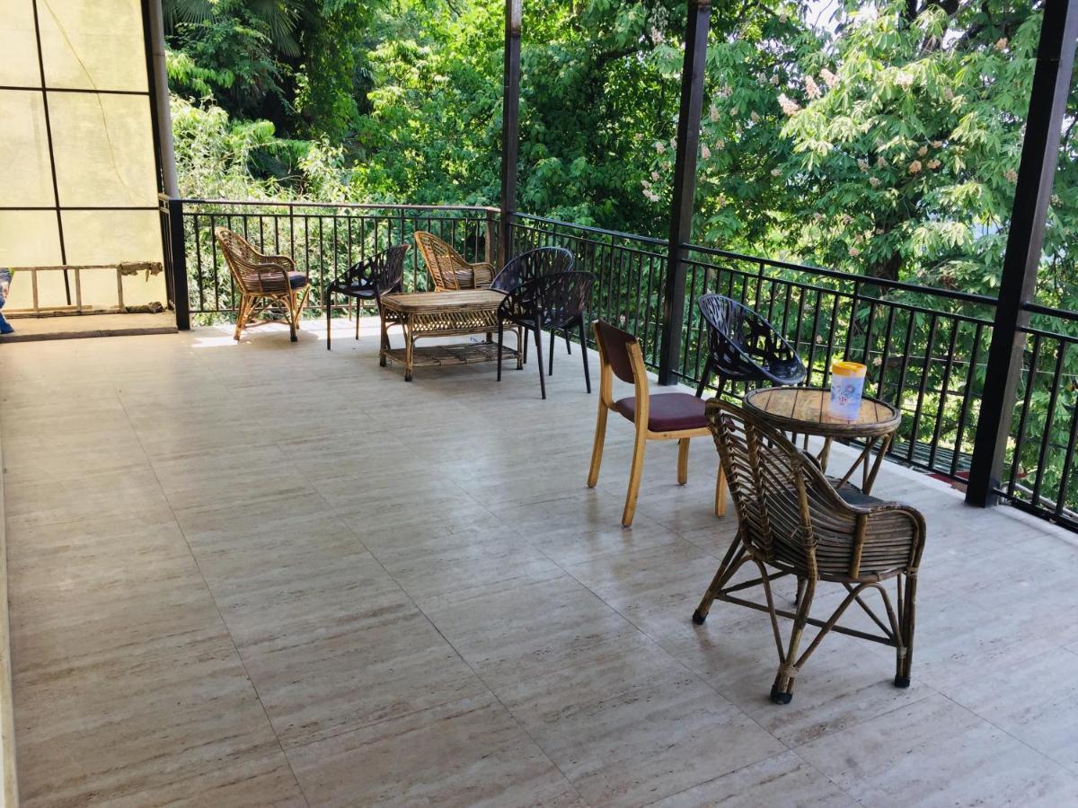 Hotel Prem G, Масурі Екстер'єр фото