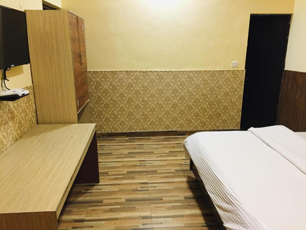 Hotel Prem G, Масурі Екстер'єр фото