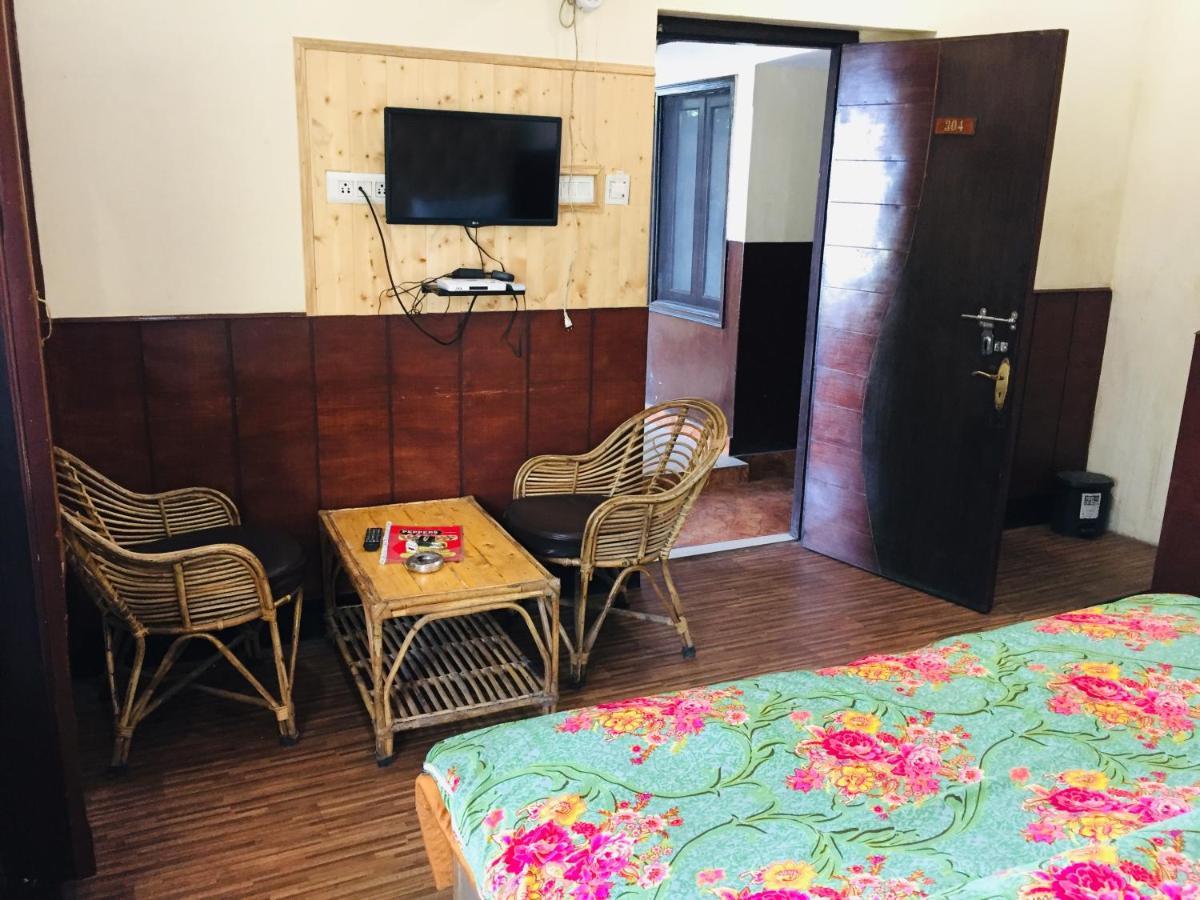 Hotel Prem G, Масурі Екстер'єр фото